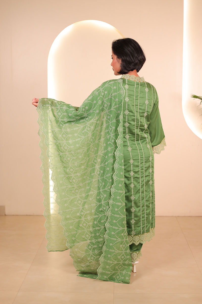 Green Embroidered Kurta Set with Dupatta for women Green Embroidered Kurta Set with Dupatta for women