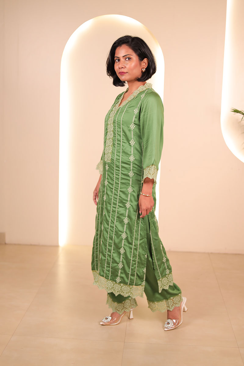 Green Embroidered Kurta Set with Dupatta for women Green Embroidered Kurta Set with Dupatta for women