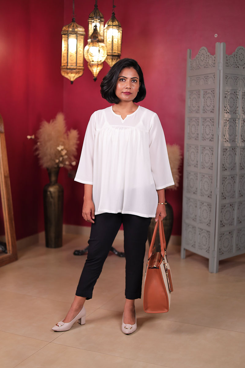 Women’s White Flared Top with Round Neck & 3/4 Sleeves – Casual Wear Tunic Women’s White Flared Top with Round Neck & 3/4 Sleeves – Casual Wear Tunic